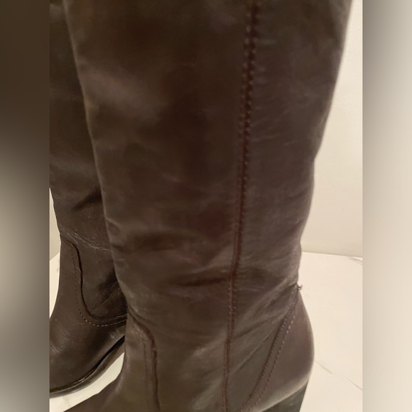 VINCE CAMUTO BOOTS - Picture 8 of 14